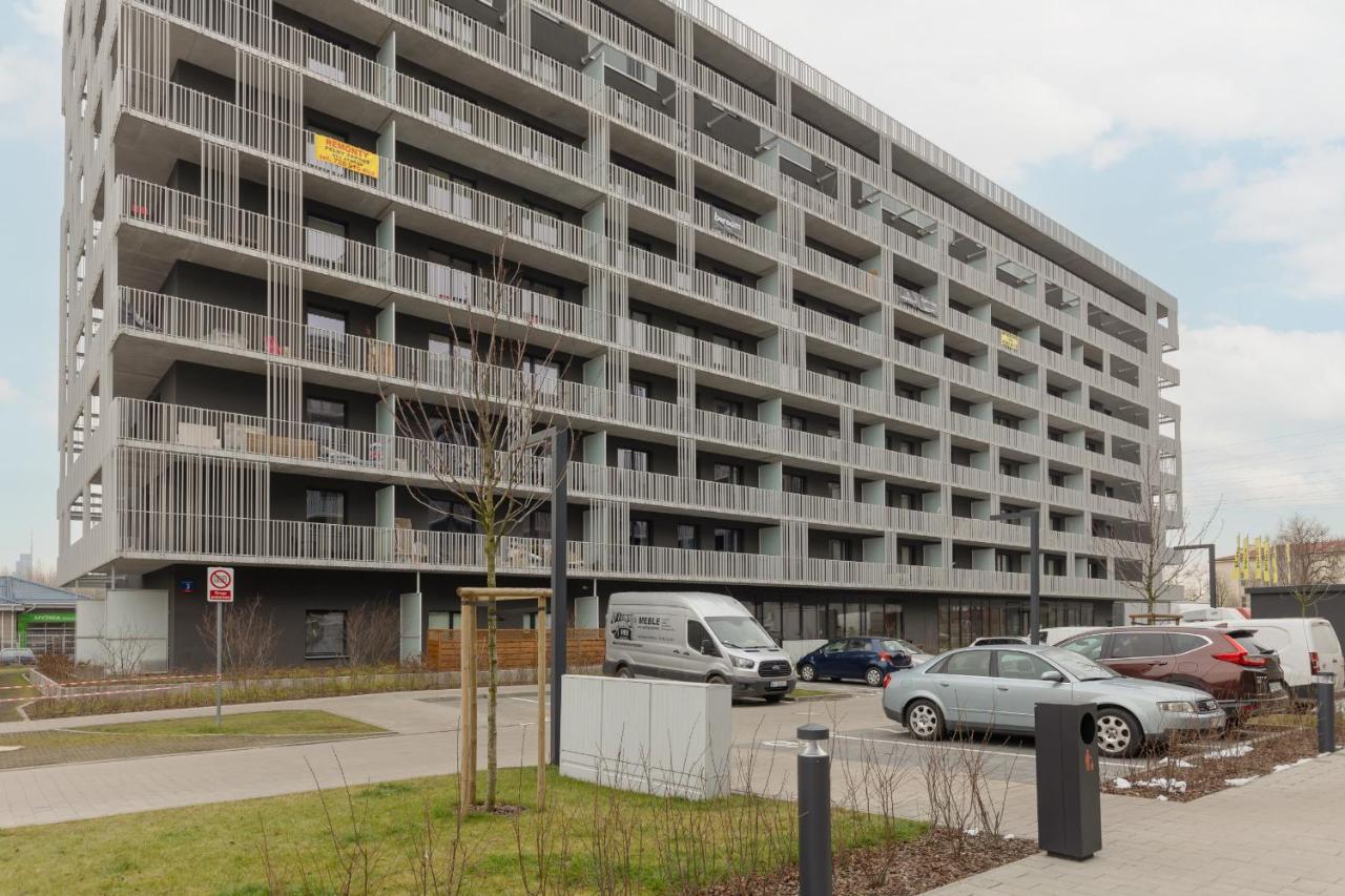 Wola Spacious Flat With Air Conditioning & Balcony By Noclegi Renters ワルシャワ エクステリア 写真